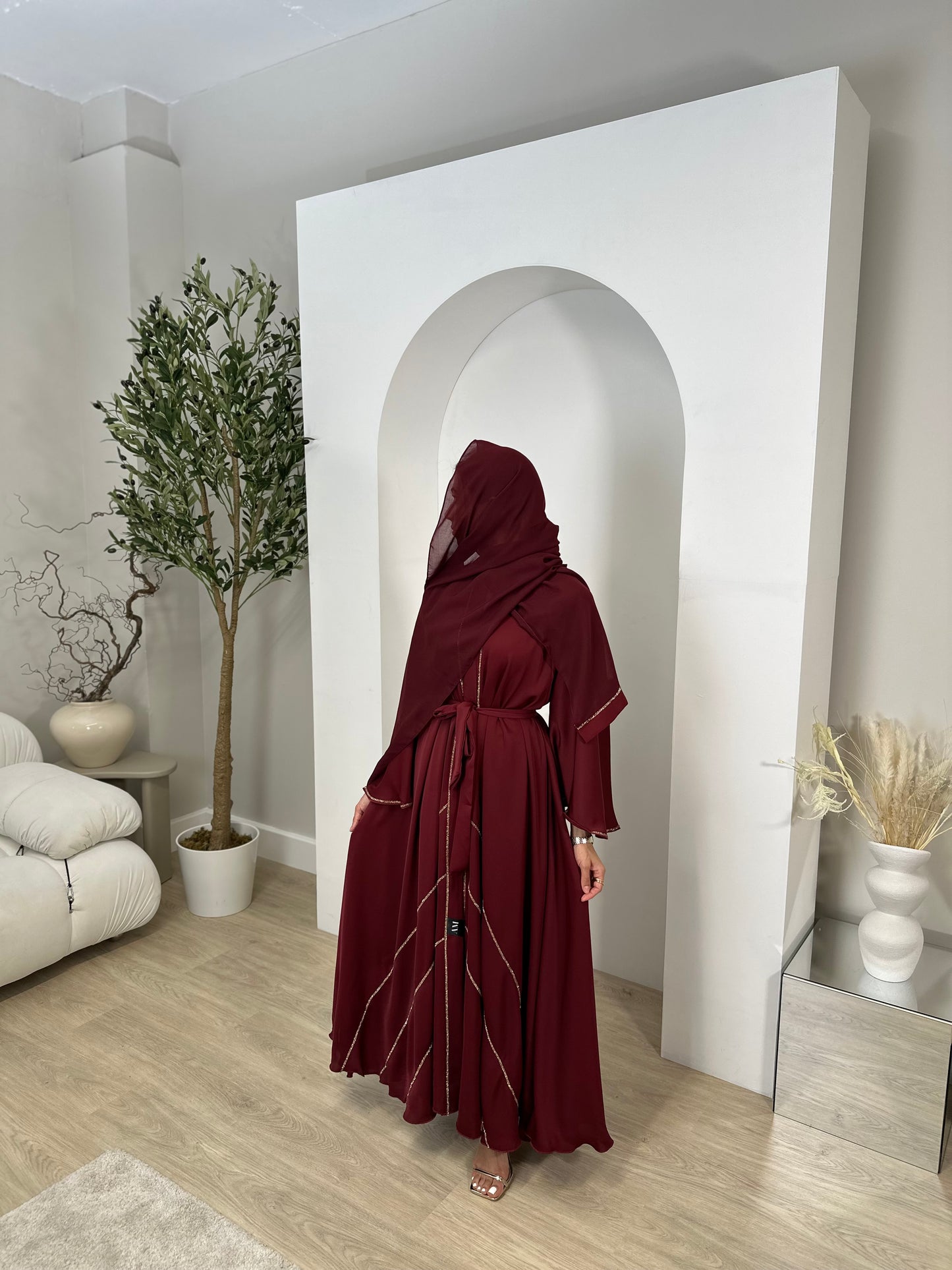 Sana - Flowy Embellished Abaya (Maroon)