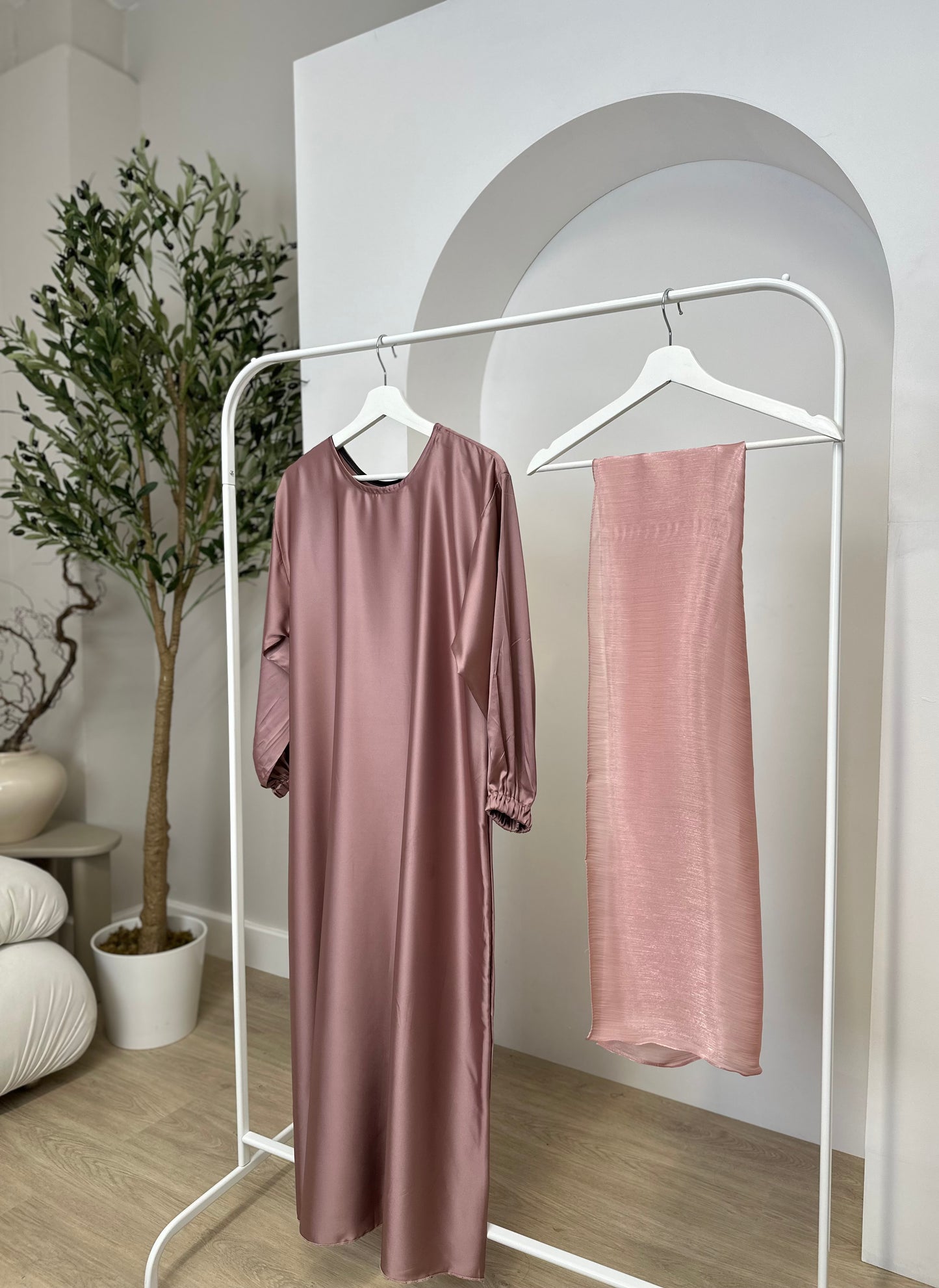 Zara - Kaftan Embellished Abaya (Pink)