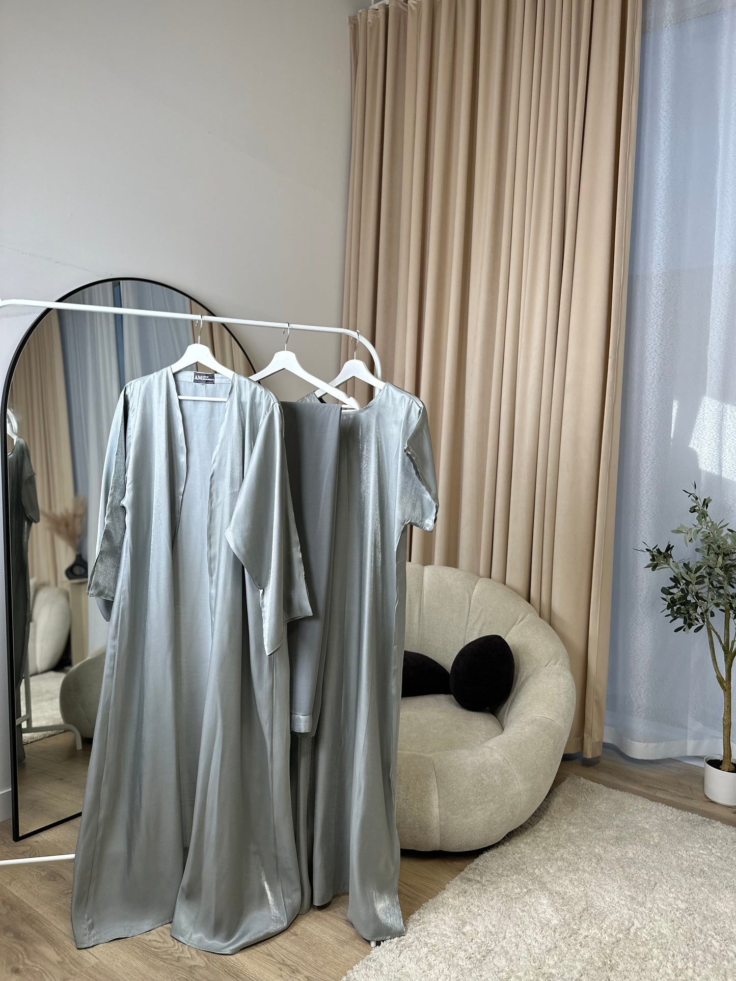 Miral - 3 piece open Abaya set (Grey)